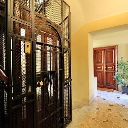 דירה Hintown Ottaviano House רומא